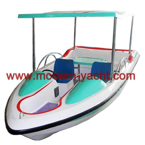 4 Riders electric boat with car shape
